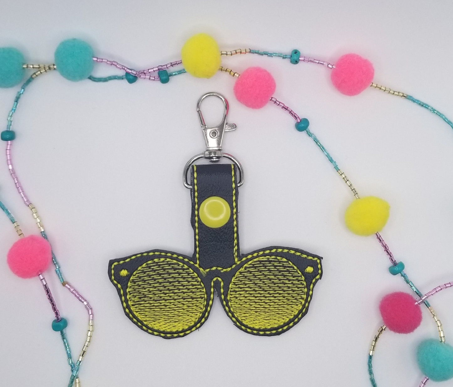 Embroidered Sunglasses Key Fob: Bold Sun Shades Key Ring