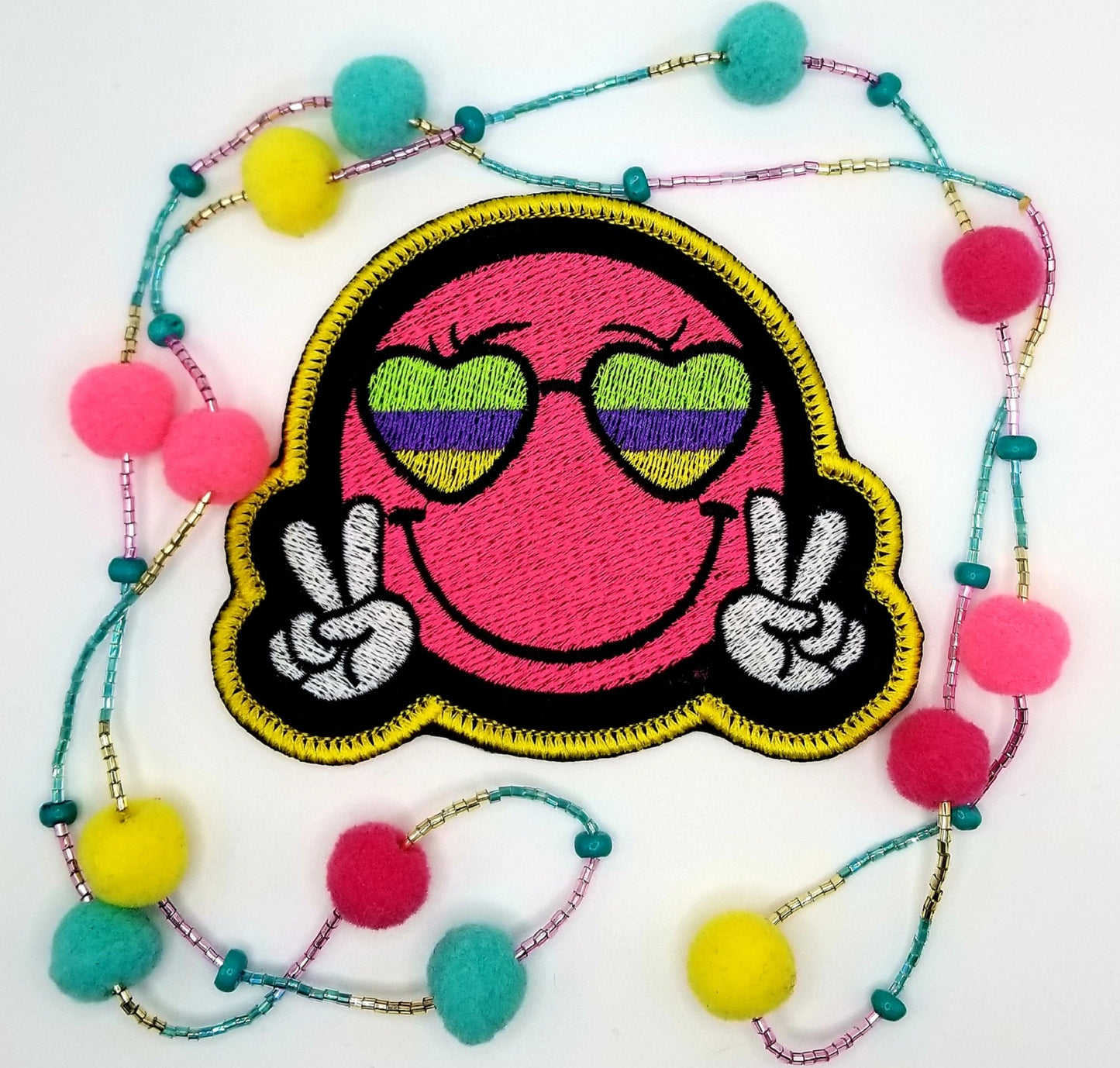 Smiling face set of 2 Embroidery Patch with heart eyes and white gloves and SATIN Border on large patch 10.00