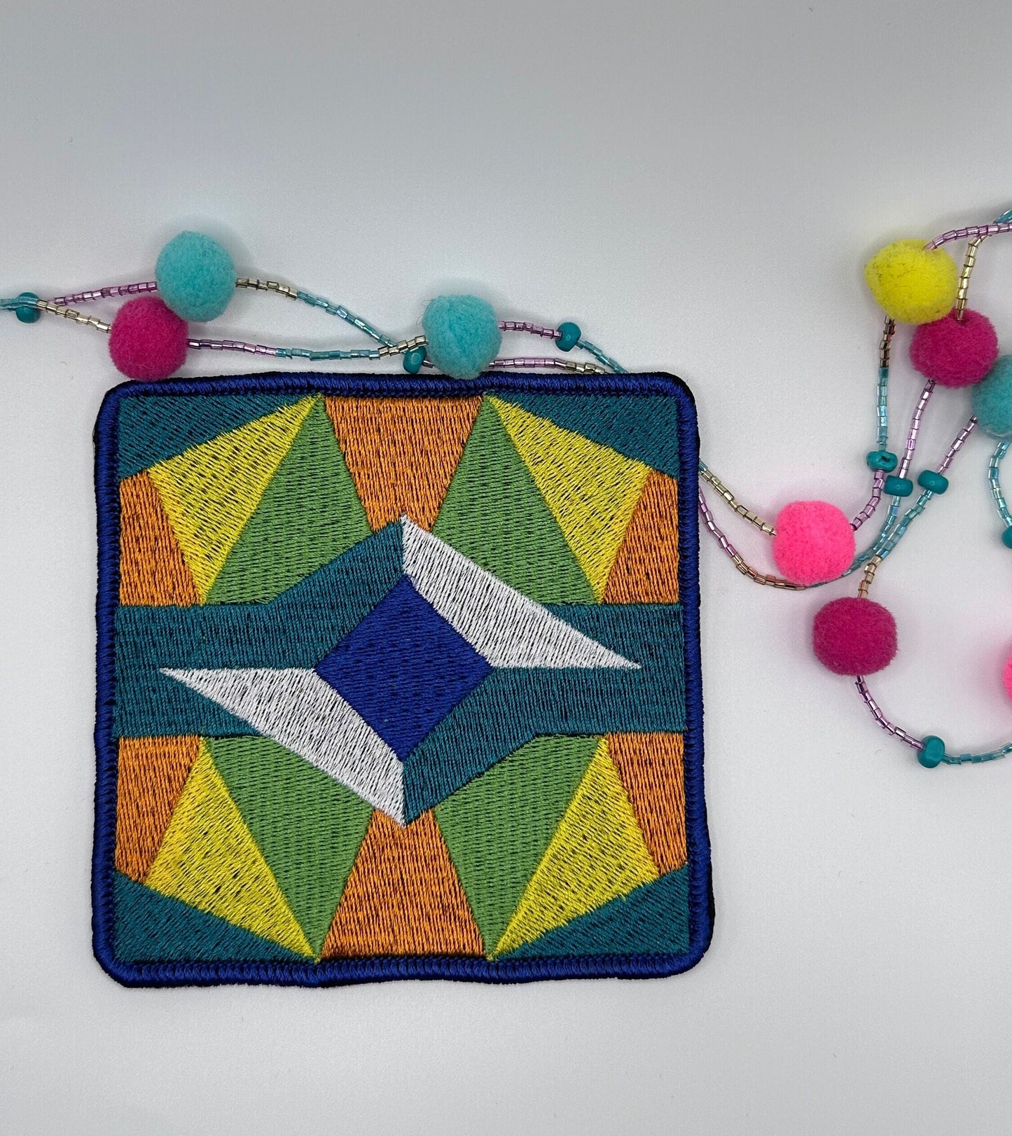 Barn Quilt Embroidery Patch: Geometric Farm Decor (8.00)