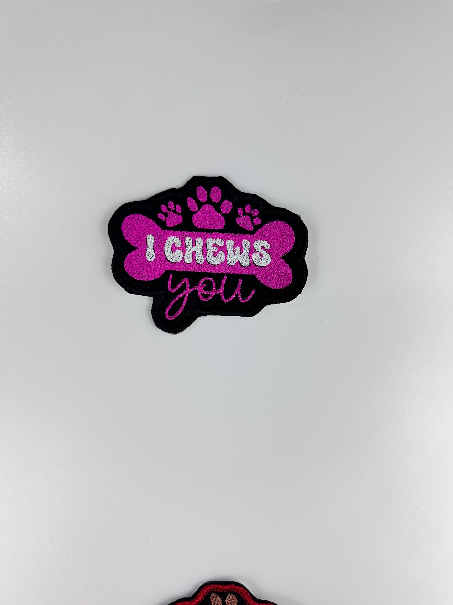 Dog "I Chews You" Sew On Embroidery Patch: Brown & Pink
