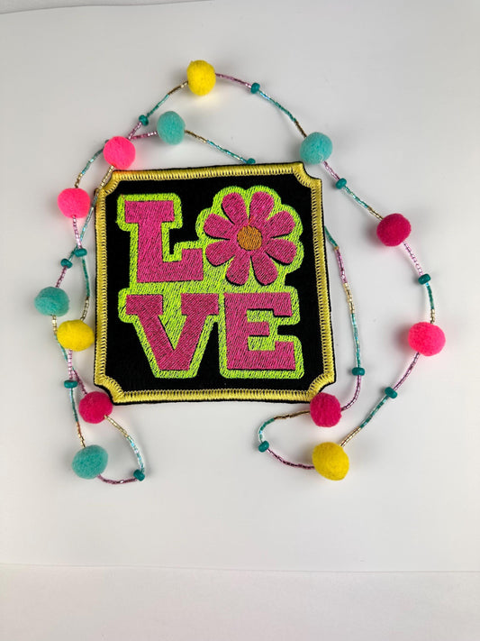 Love Daisy Retro Flower Power Embroidery Patch. 10.33